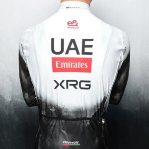Heren UAE Team Emirates 2025 Pissei shirt met lange mouwen